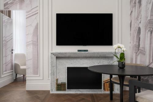 Executive Suite image 2