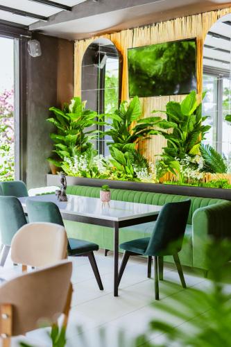 Andor Luxury Hotel & Duplex – Golem, DC