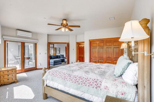 Expansive Edwards Condo on Main Street with Views! - image 6