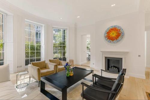 3 BDR Apt Curzon St BnB