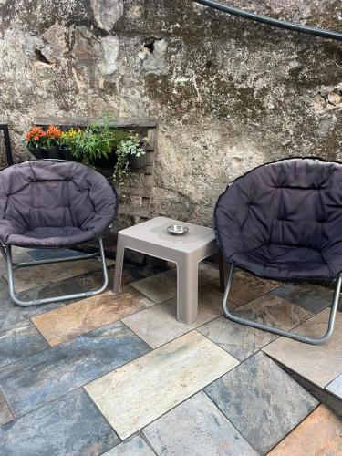 บริการและสิ่งอำนวยความสะดวก, Friend's House in ไมอา