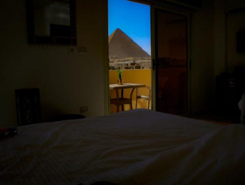 pyramids home inn - image 8