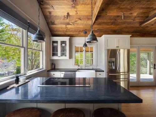 The Cottage at Perkins Hollow The Cottage at Perkins Hollow