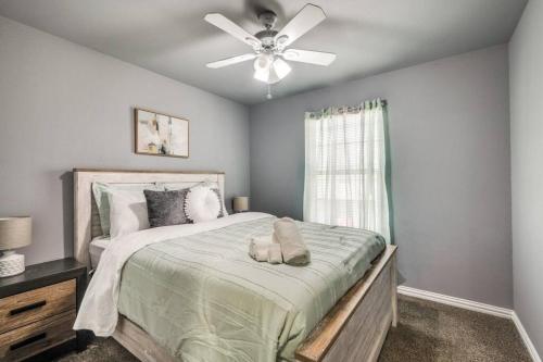4 Bedroom Townhouse Grand prairie in Grand Prairie, USA