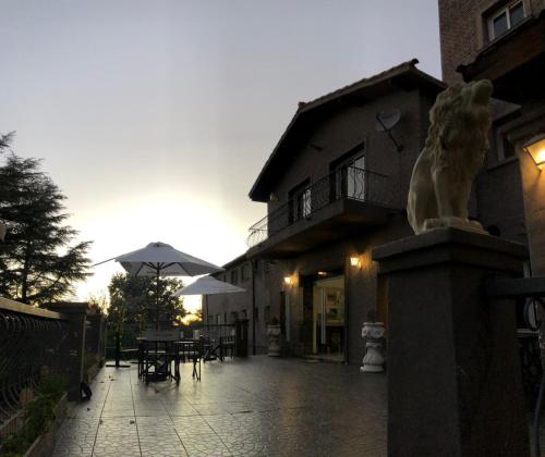 Exterior view of Carod Espacio Serrano