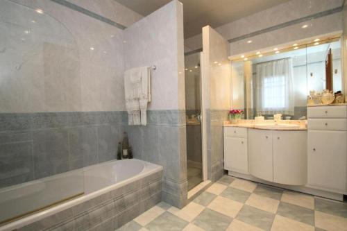 Fürdőszoba, Villa Paradiso in Vila Romana