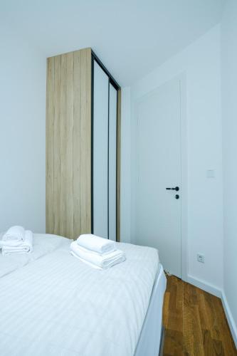 Ultra modern 1-bedroom apartment with free garage - Sarajevo Ultra modern 1-bedroom apartment with free garage - Sarajevo