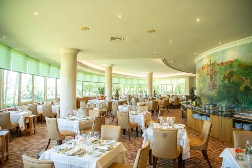 ห้องอาหาร, โรงแรมโดส เตมปลาริโอส (Hotel Dos Templarios) in โทมาร์