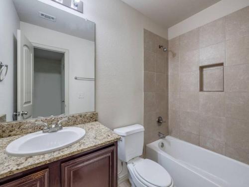 4 BR Townhouse Grand Prairie in Grand Prairie, USA