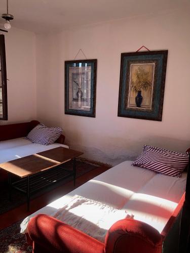 Aurora Stara kuća , 2km od Banje Ždrelo, selo Malo Laole (Aurora Stara kuca , 2km od Banje Zdrelo, selo Malo Laole) in Petrovac Na Mlavi