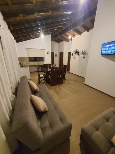 Quinta Vacacional Puerto Quito - Urb Privada El Jardín (Quinta Vacacional Puerto Quito - Urb Privada El Jardin) in Pedro Vicente Maldonado