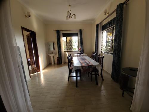 Instalações, Orchard Home Homestay in Mbarara