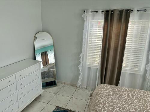 Cozy 2 BR house near Downtown in West Palm Beach, USA