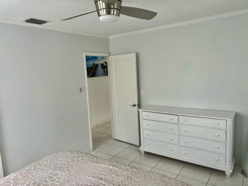 Cozy 2 BR house near Downtown in West Palm Beach, USA