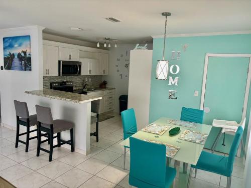 Cozy 2 BR house near Downtown in West Palm Beach, USA