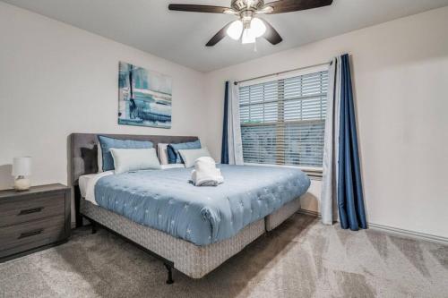 The Comfort Quarters - 2352 in Grand Prairie, USA