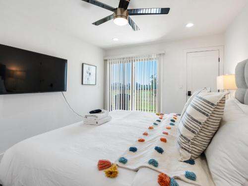 Luxuriant And Spacious 2br Condo With Heated Pool