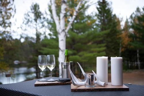 Le Roselin Spa, Billiards & Lake Ouareau Front in Saint Donat (QC)
