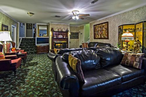 Rose Manor Bed & Breakfast – New Orleans, LA
