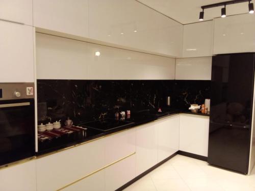 Stela Apartment - image 4