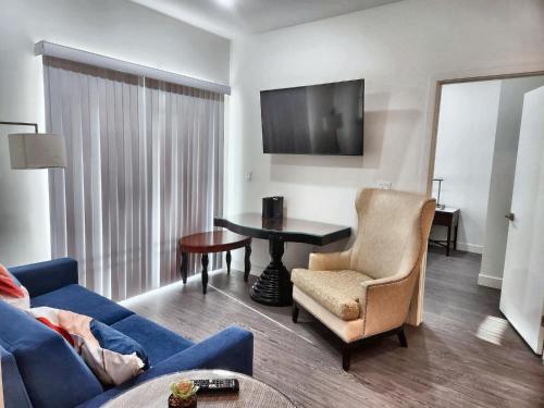 One-Bedroom Apartment image 5