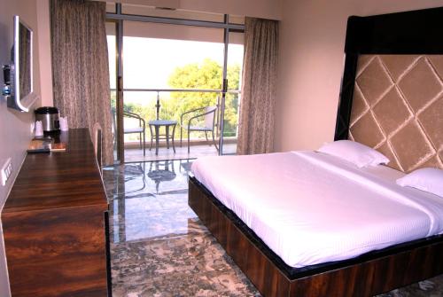 1 queen bed