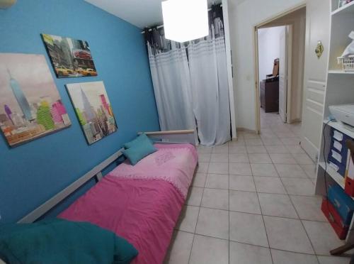 Jolie maison avec piscine Jolie maison avec piscine