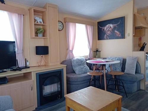 2-Bed Caravan - Sleeps 6 - Parking & Veranda, Skegness (fotografie 10)