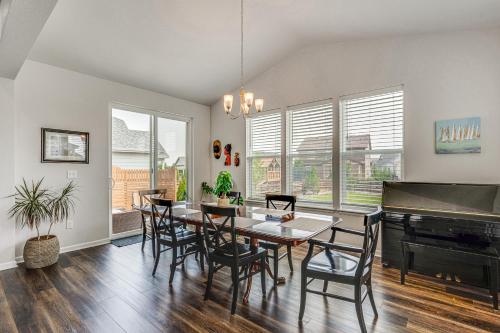 Spacious Family Home in Erie about 15 Mi to Boulder! in Erie, USA