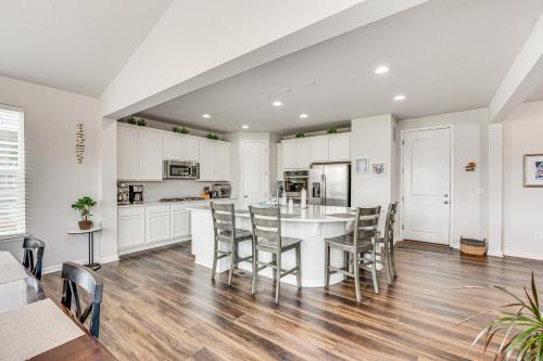 Spacious Family Home in Erie about 15 Mi to Boulder! in Erie, USA