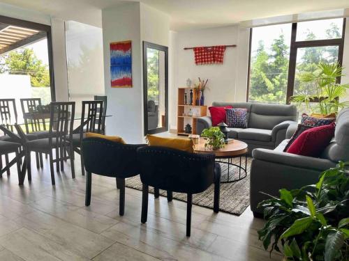 DNJ-2 apartments for 12 Cayala in Zone 15