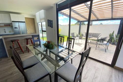 DNJ-2 apartments for 12 Cayala in Zone 15
