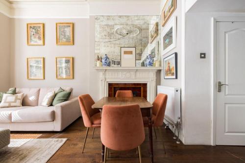 Gorgeous 1 BR Near Portobello & Notting Hill, London (photo 5)