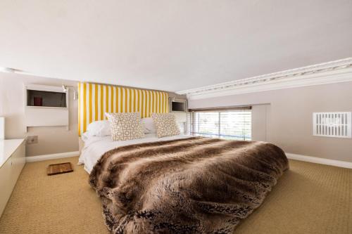 Gorgeous 1 BR Near Portobello & Notting Hill - image 3