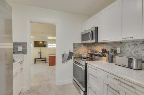 Miami Gardens Apartment 5 Mi to Hard Rock Stadium in Miami Gardens, USA