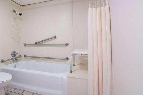 Days Inn by Wyndham N.W. Medical Center in San Antonio, USA