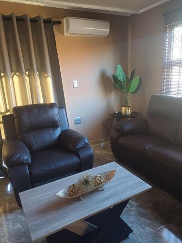 Gugulethu Villa Gugulethu Villa