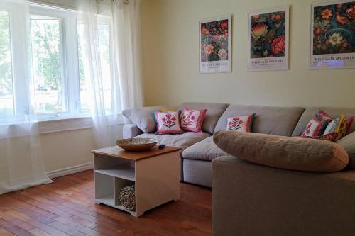 . Birdsong Bungalow