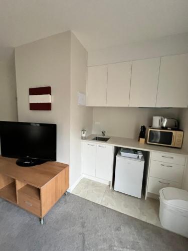 Self contained central Silverdale in سيبفرديل