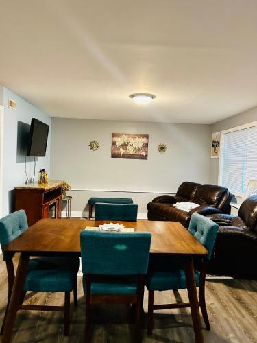 Cozy and comfortable home away from home thumb 2
