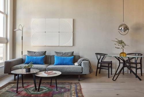Archway Hotel Residence in Philadelphia, USA