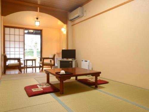 Japanese-Style Room