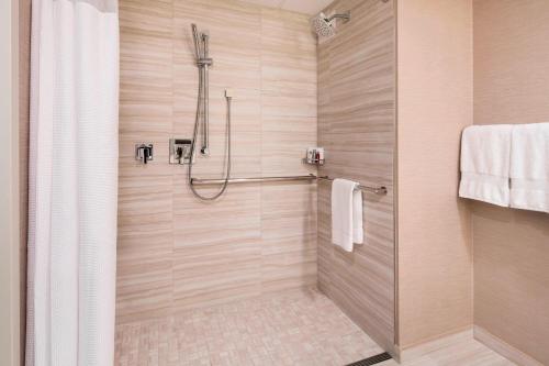 旧金山机场万豪水岸酒店 旧金山机场万豪水岸酒店