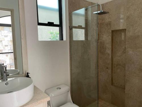 Casa Amaranta San Miguel de Allende, 3BR, finely decorated, pool, terrace, BBQ in San Miguel de Allende, Mexico