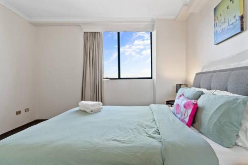 Sydney Central Convenient 1Bedroom Apt with Free Parking - image 13