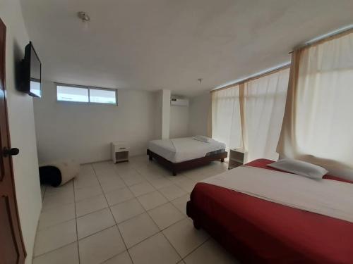 3 twin beds