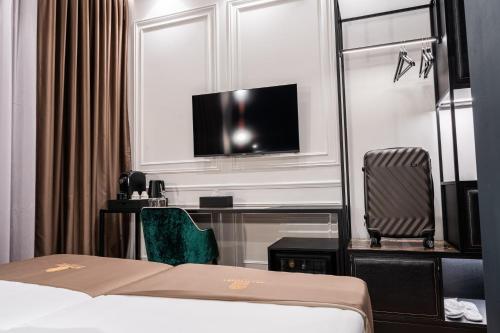 Double or Twin Room image 1