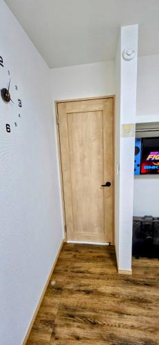 家主居住型ゲストハウス龍の椅子-宿と空港送迎と滞在中の運転と撮影係付き