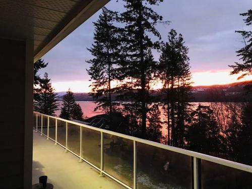 Blarney Place Retreat in Vernon, Canada