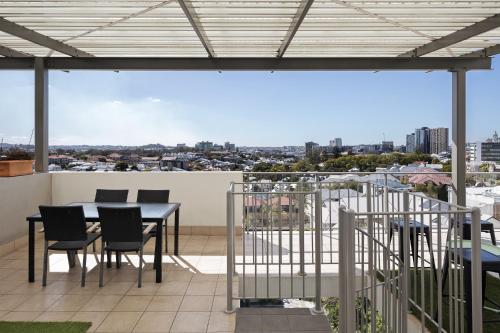 Two-Bedroom Apartment with Terrace image 6